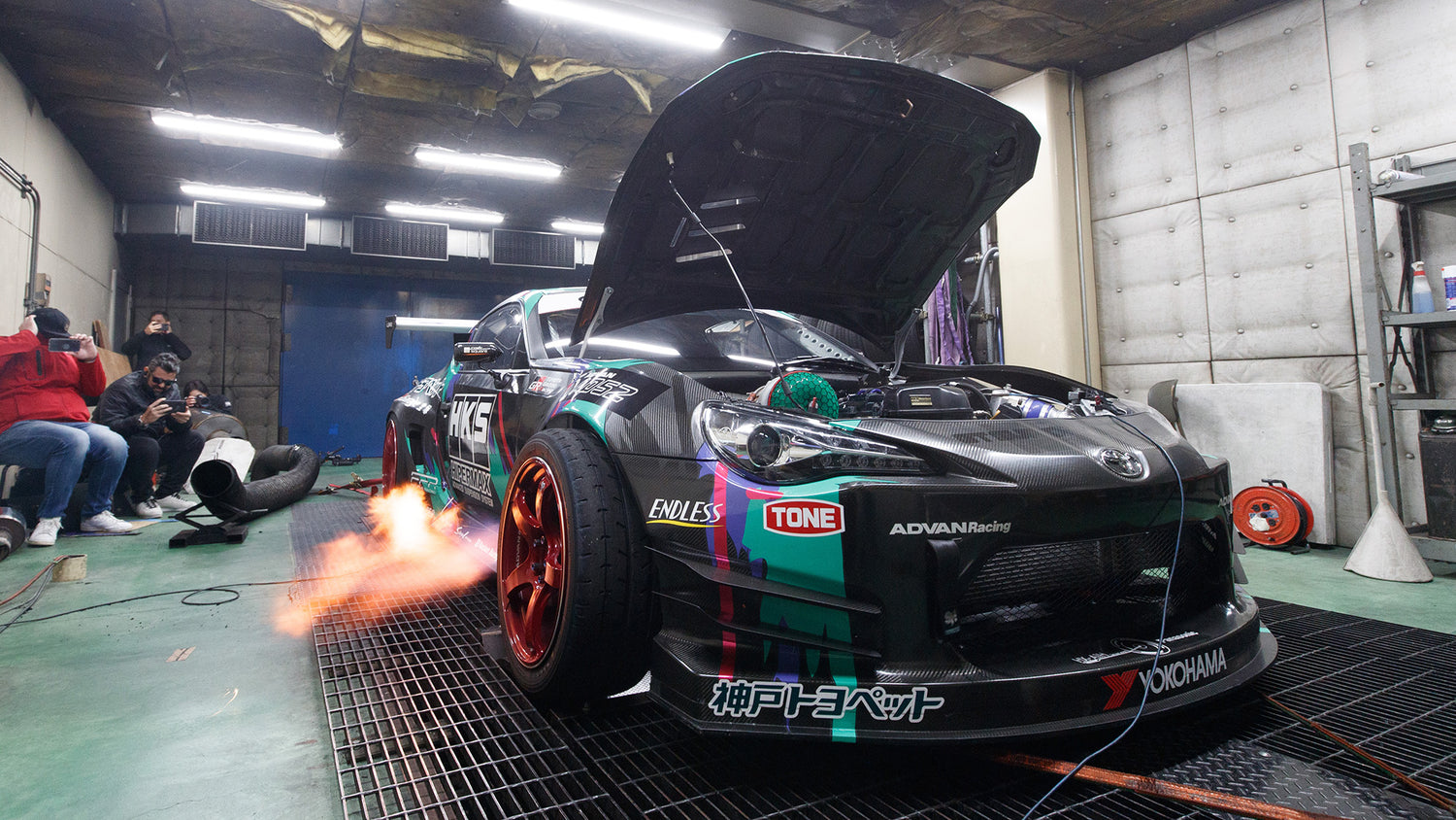 GT86 Antilag Monster Dyno’d at HKS Japan: Burnouts on the Dyno!