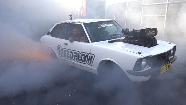 Lynchy goes WILD in our Yard, ULEGAL joins in: Aussie Burnout car Madness!