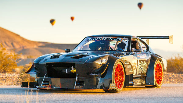 Under 2,400lbs!? V8 Powered All-Carbon Body 240z, Built for the Track